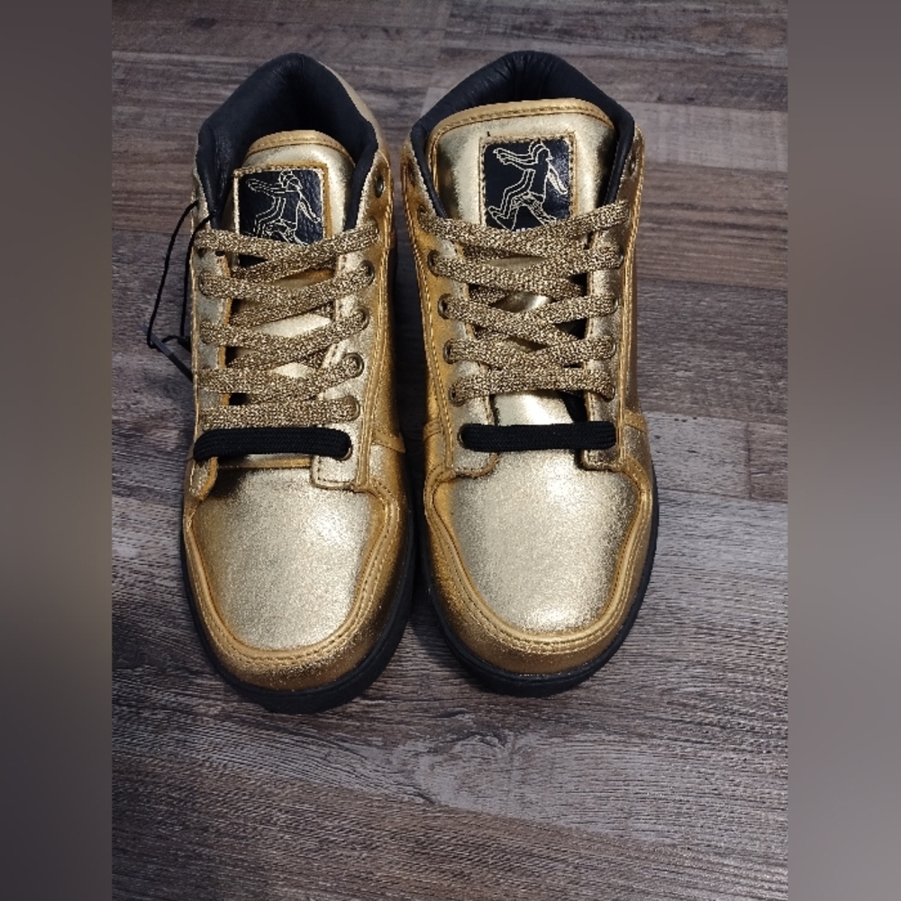 Boy's Spectro LE Brand Gold and Black Sneakers